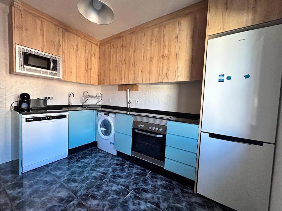 Nuevo: Cerca CENTRO , WIFI y Calefacción Apartamento Oviedo Exterior foto