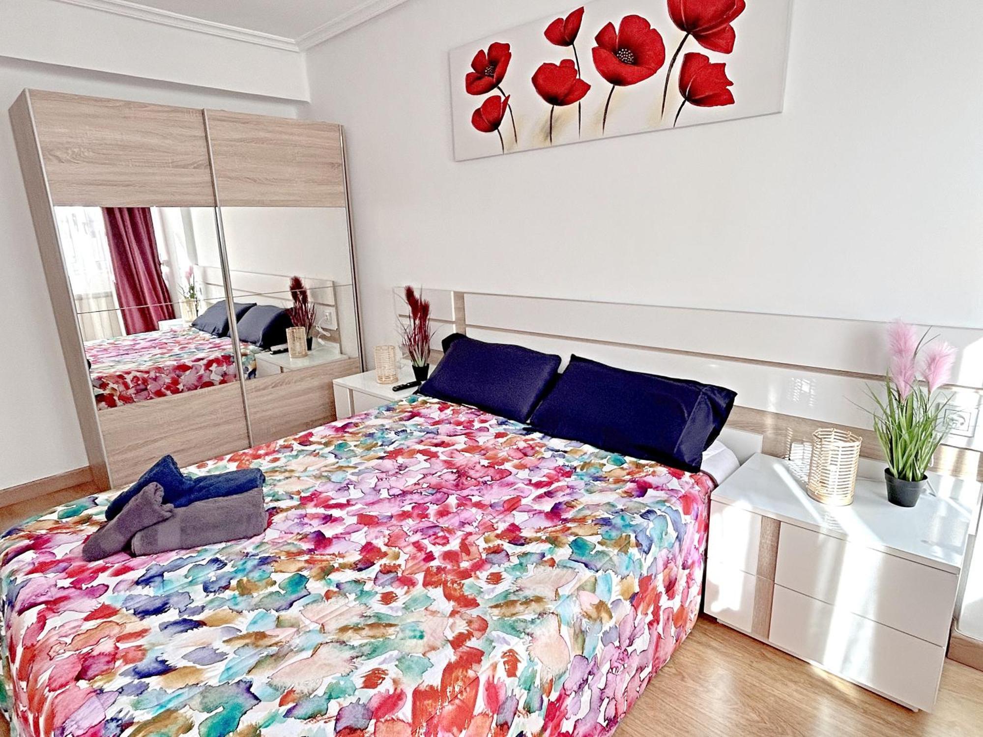 Nuevo: Cerca CENTRO , WIFI y Calefacción Apartamento Oviedo Exterior foto
