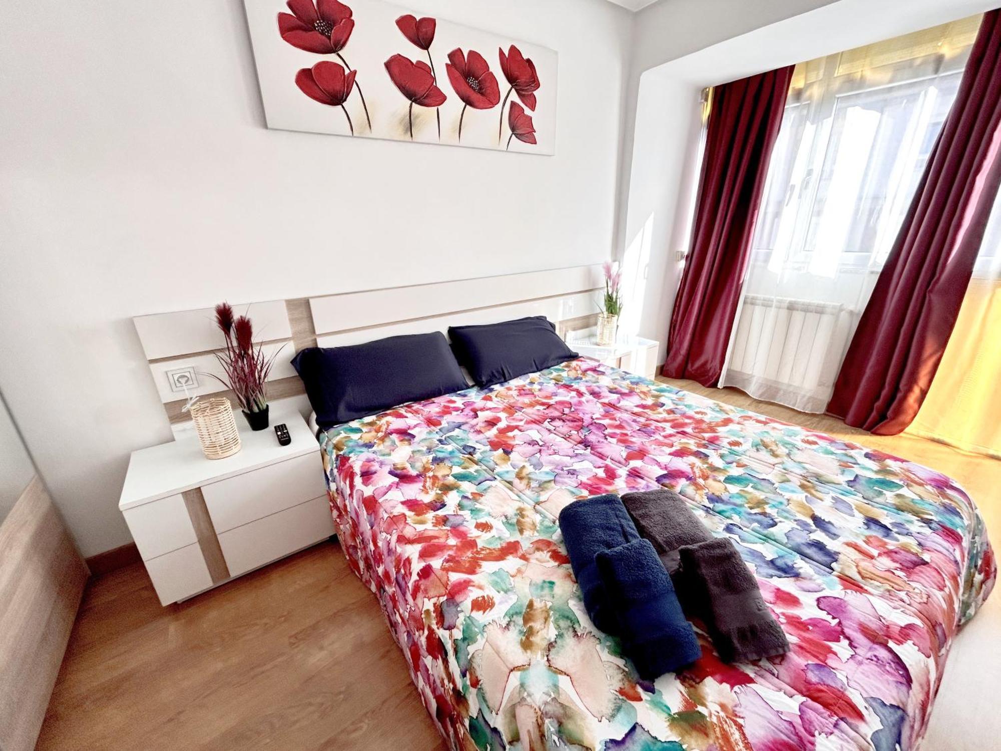 Nuevo: Cerca CENTRO , WIFI y Calefacción Apartamento Oviedo Exterior foto